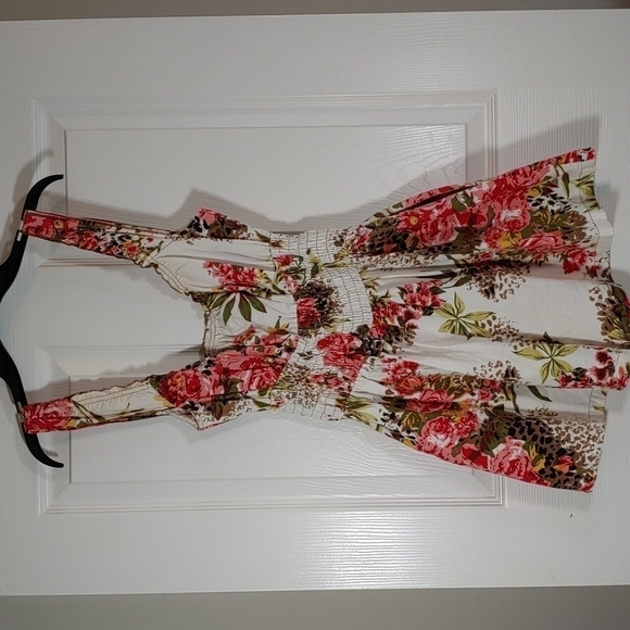 Fire LA 100% Cotton Floral Print Elastic Waist Romper 2 Pockets Size S - Picture 3 of 6